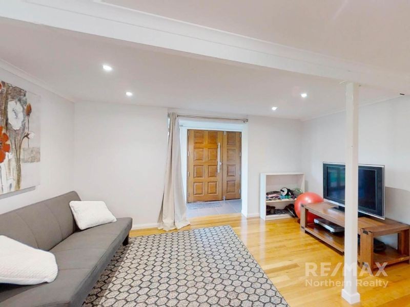 18 Bowen Avenue, Albany Creek QLD 4035