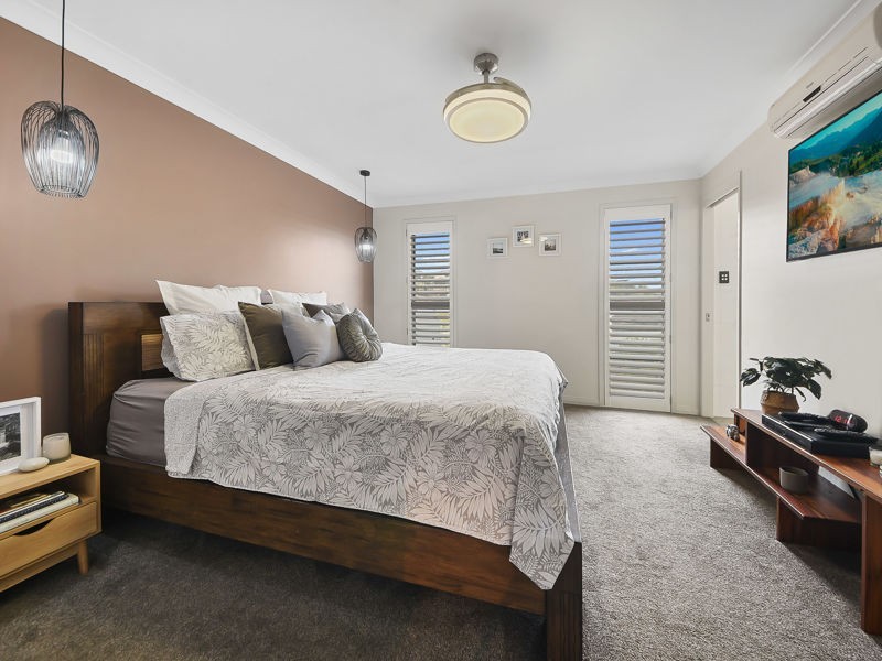 27 Brigadoon Crescent, Eatons Hill QLD 4037