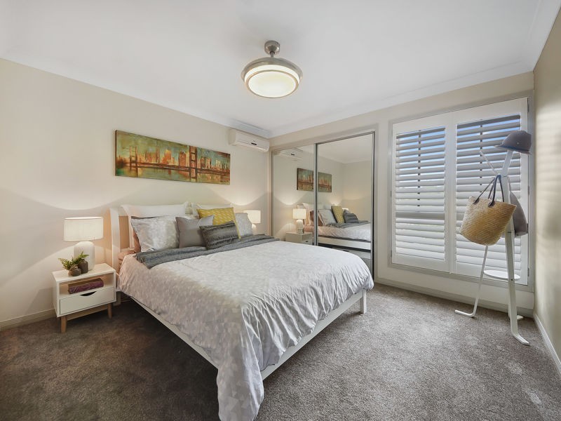 27 Brigadoon Crescent, Eatons Hill QLD 4037