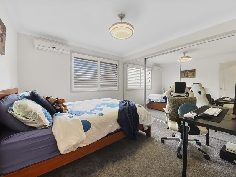 27 Brigadoon Crescent, Eatons Hill QLD 4037