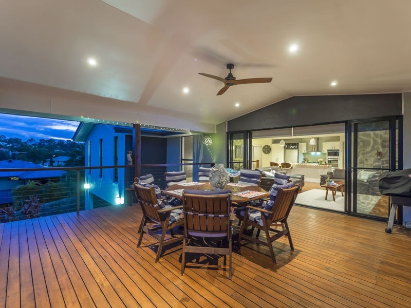 27 Brigadoon Crescent, Eatons Hill QLD 4037