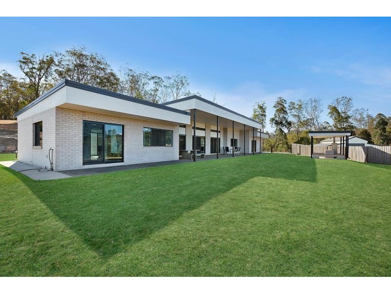 153 Dobson Road, Clear Mountain QLD 4500