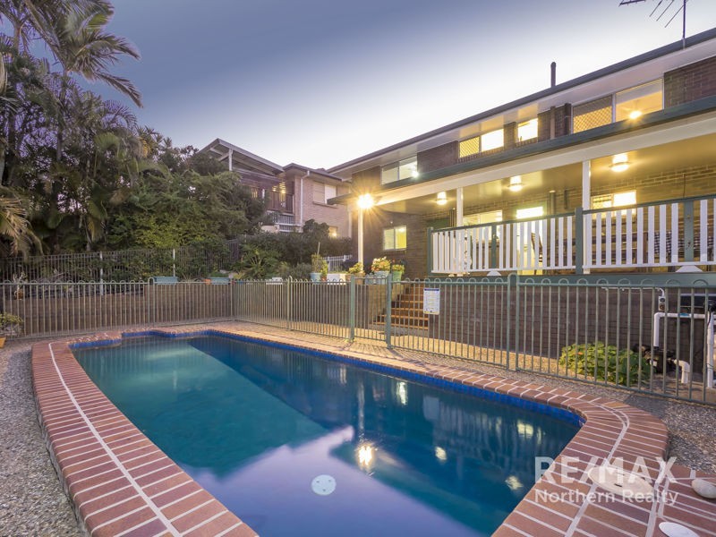 24 Raglass Street, Everton Park QLD 4053