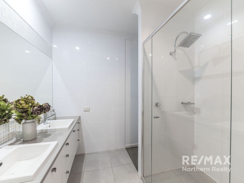 10 Bend Court, Eatons Hill QLD 4037