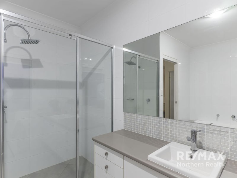 10 Bend Court, Eatons Hill QLD 4037