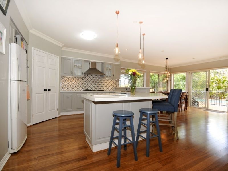 35 Snow Wood Drive, Eatons Hill QLD 4037