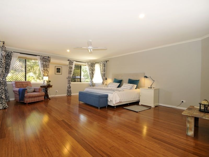 35 Snow Wood Drive, Eatons Hill QLD 4037