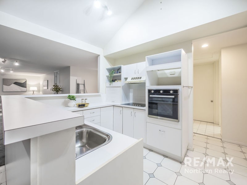 5 Midas Street, Eatons Hill QLD 4037