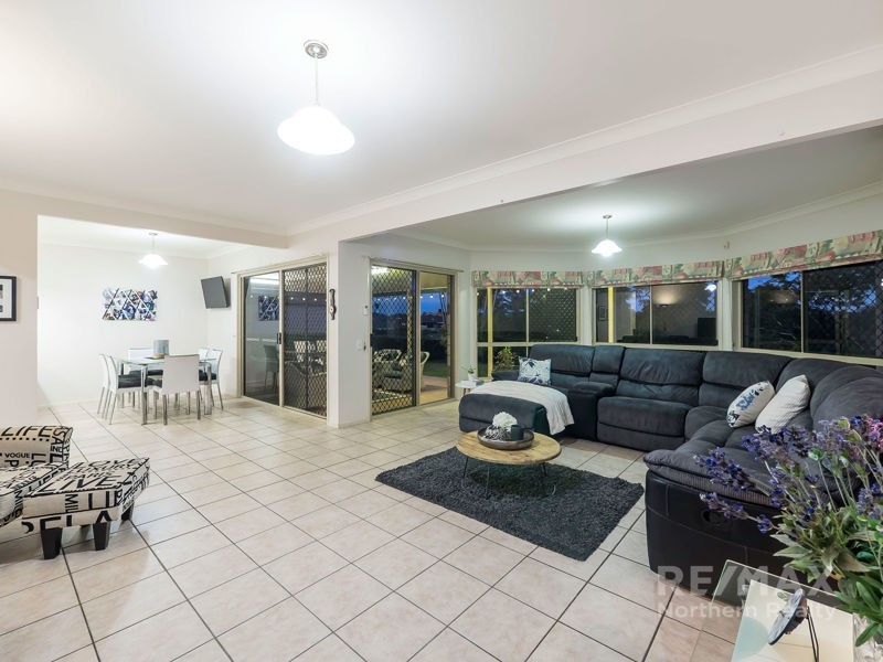 12 Boronia Court, Albany Creek QLD 4035