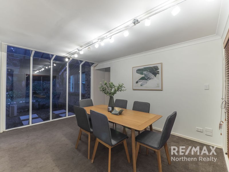 65 Cashmere Lane, Cashmere QLD 4500