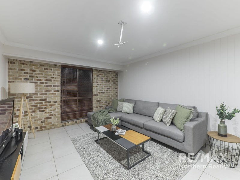 65 Cashmere Lane, Cashmere QLD 4500