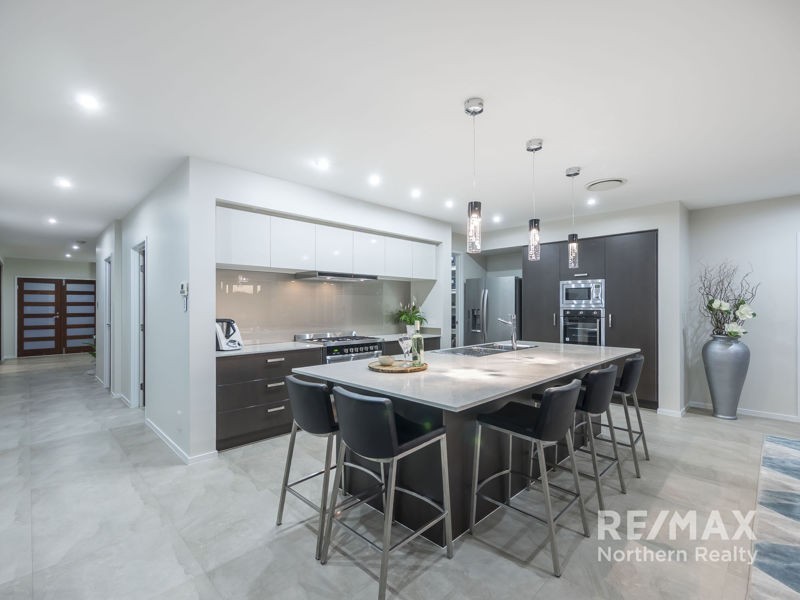 32 Swan Parade, Warner QLD 4500