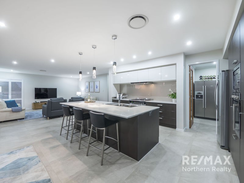 32 Swan Parade, Warner QLD 4500