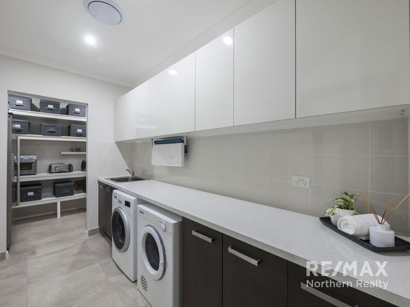 32 Swan Parade, Warner QLD 4500