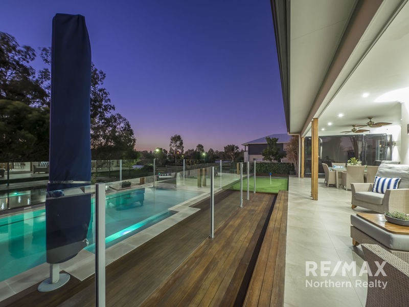 32 Swan Parade, Warner QLD 4500