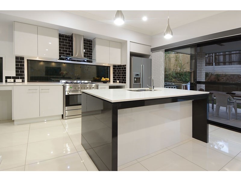 320 Maundrell Terrace, Aspley QLD 4034