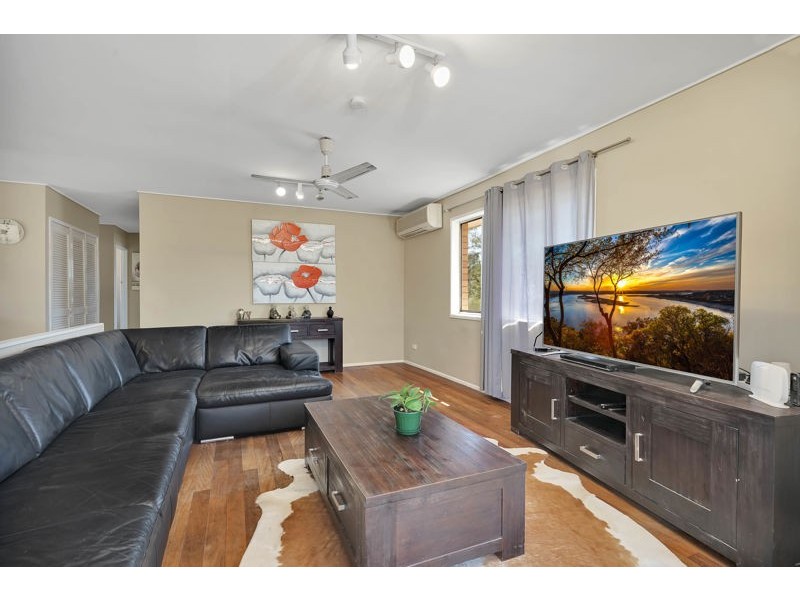 11 Tabulam Drive, Ferny Hills QLD 4055