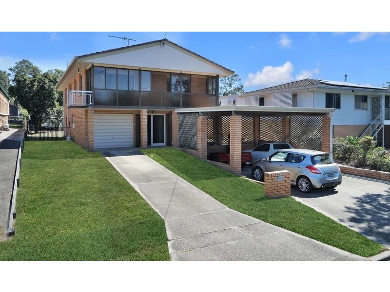 11 Tabulam Drive, Ferny Hills QLD 4055