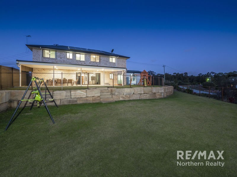 22 Hacker Rd, Cashmere QLD 4500
