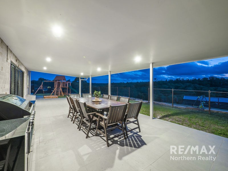 22 Hacker Rd, Cashmere QLD 4500