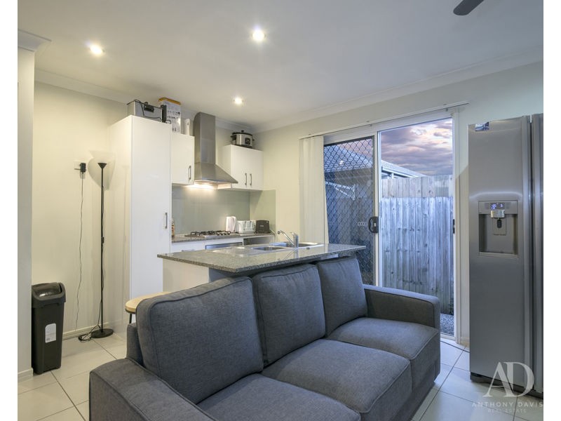 2/16 Rebecca Cr, Joyner QLD 4500