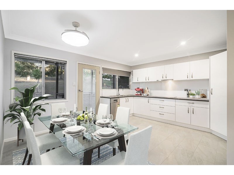 13a (Upstairs) Palall Crescent, Ferny Hills QLD 4055