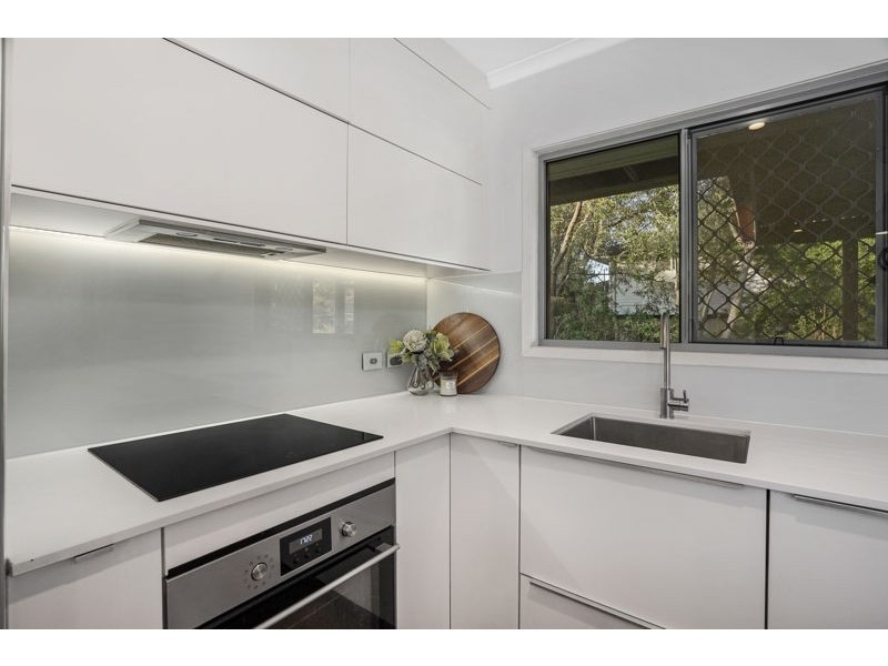 2 Pirra Crescent, Ferny Hills QLD 4055