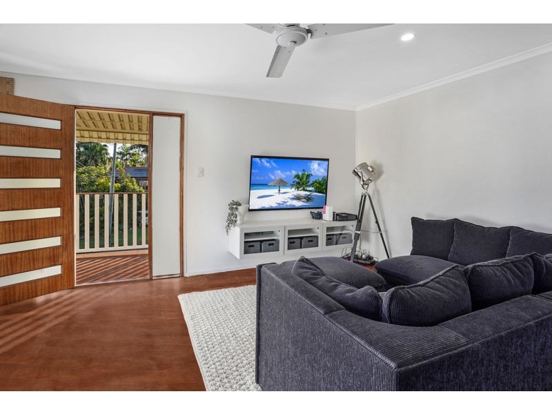 2 Pirra Crescent, Ferny Hills QLD 4055