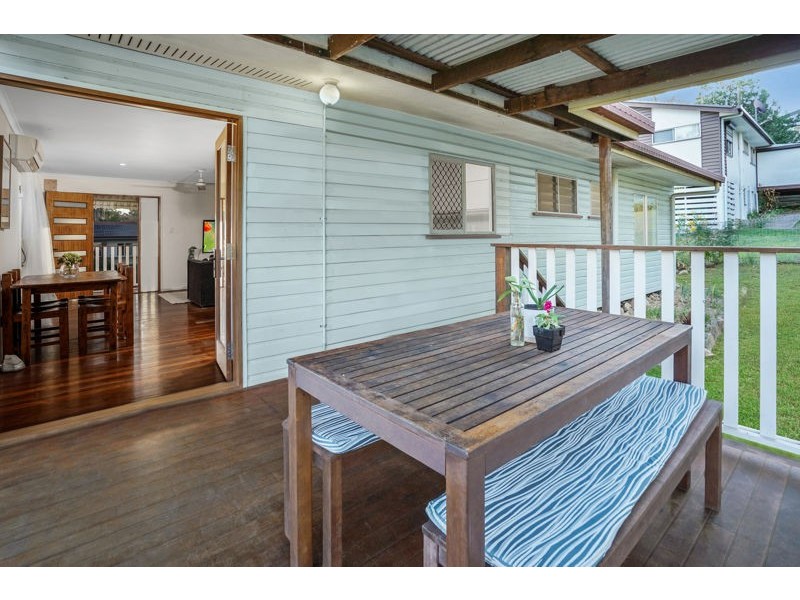 2 Pirra Crescent, Ferny Hills QLD 4055