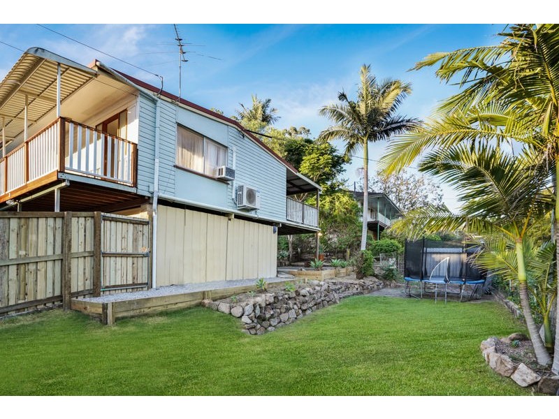 2 Pirra Crescent, Ferny Hills QLD 4055