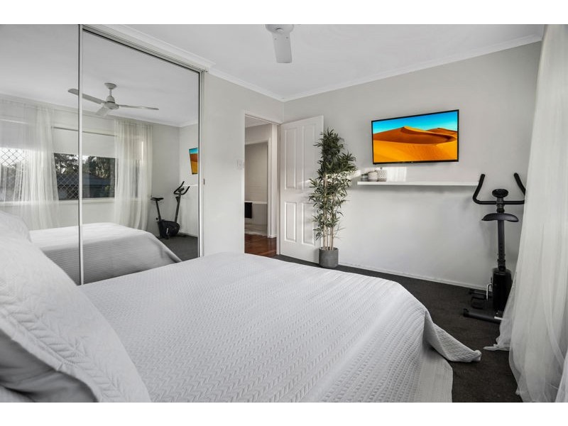 2 Pirra Crescent, Ferny Hills QLD 4055