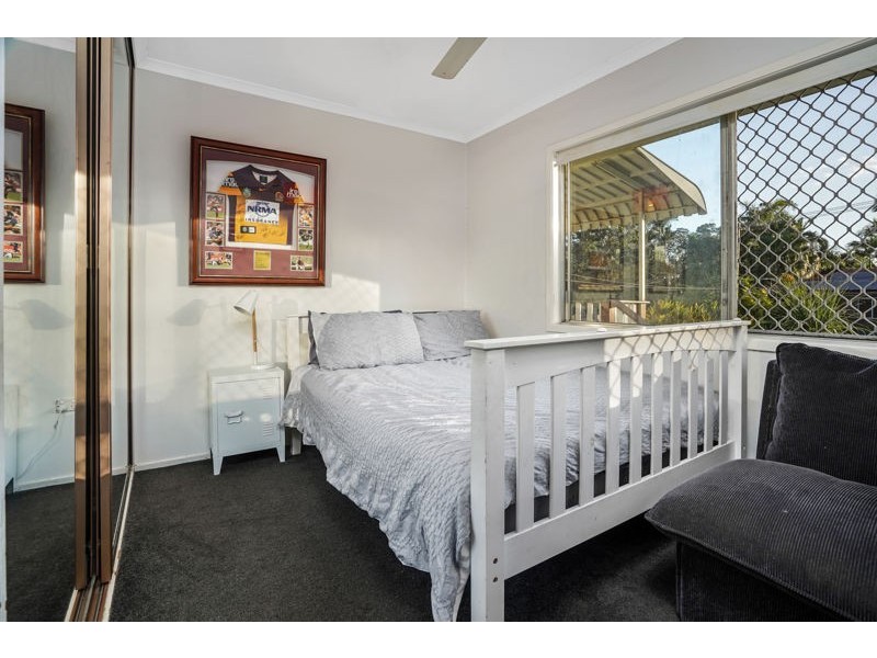 2 Pirra Crescent, Ferny Hills QLD 4055