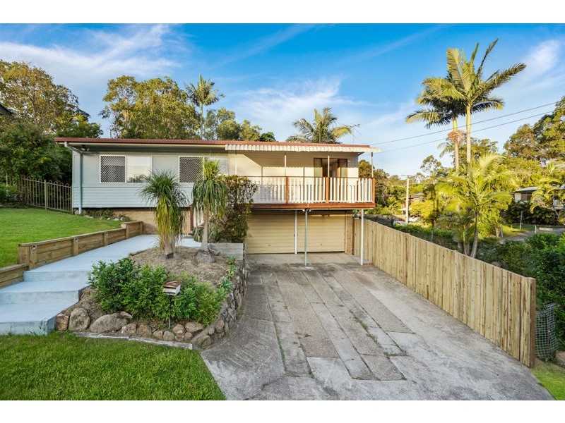 2 Pirra Crescent, Ferny Hills QLD 4055