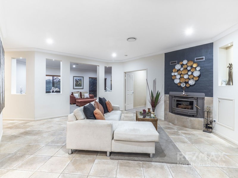 16 Jacksonia Drive, Warner QLD 4500