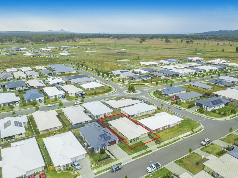 30 Mackellar Way (Pioneer Way), Walloon QLD 4306