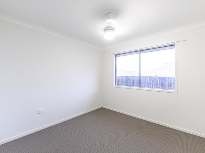 30 Mackellar Way (Pioneer Way), Walloon QLD 4306