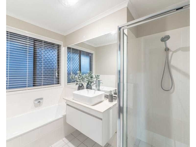 92 Thiess Drive, Albany Creek QLD 4035