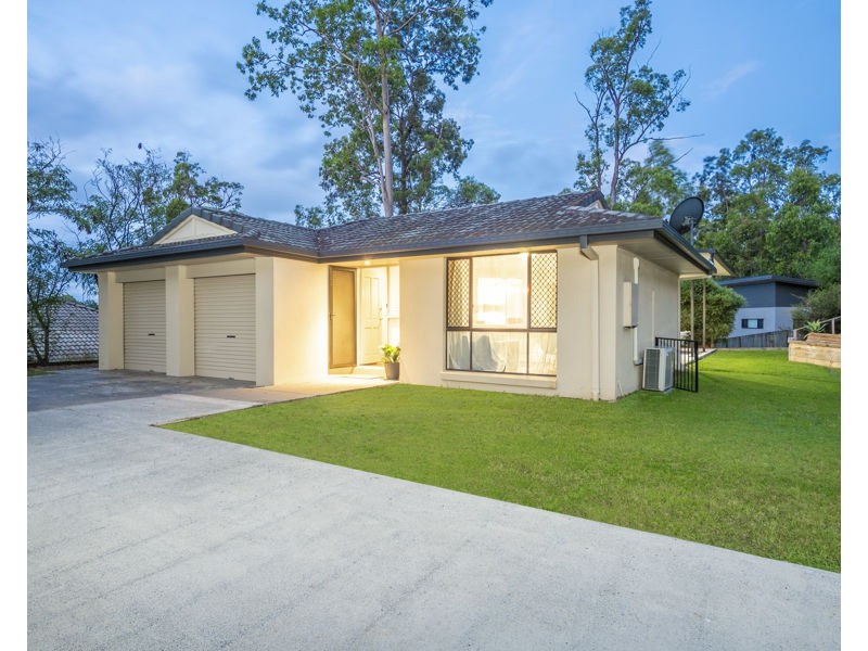 92 Thiess Drive, Albany Creek QLD 4035