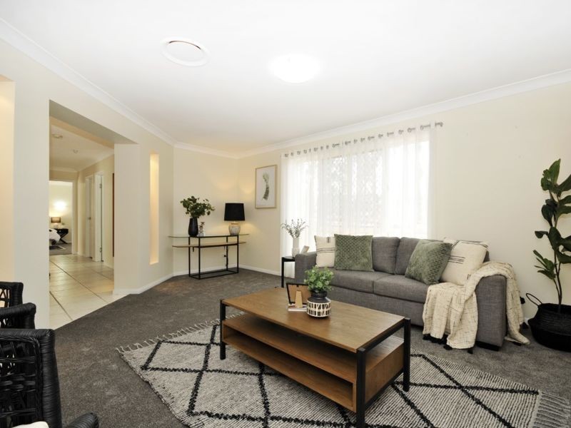 60 Snow Wood Drive, Eatons Hill QLD 4037