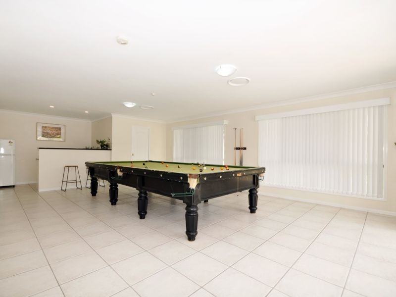 60 Snow Wood Drive, Eatons Hill QLD 4037