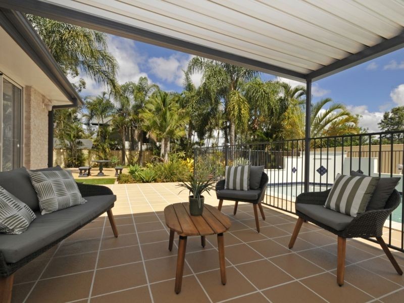 60 Snow Wood Drive, Eatons Hill QLD 4037