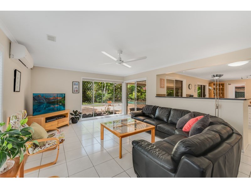13 Coolabah Cres, Bridgeman Downs QLD 4035
