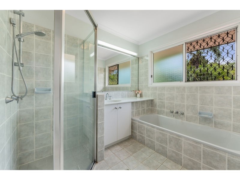 13 Coolabah Cres, Bridgeman Downs QLD 4035
