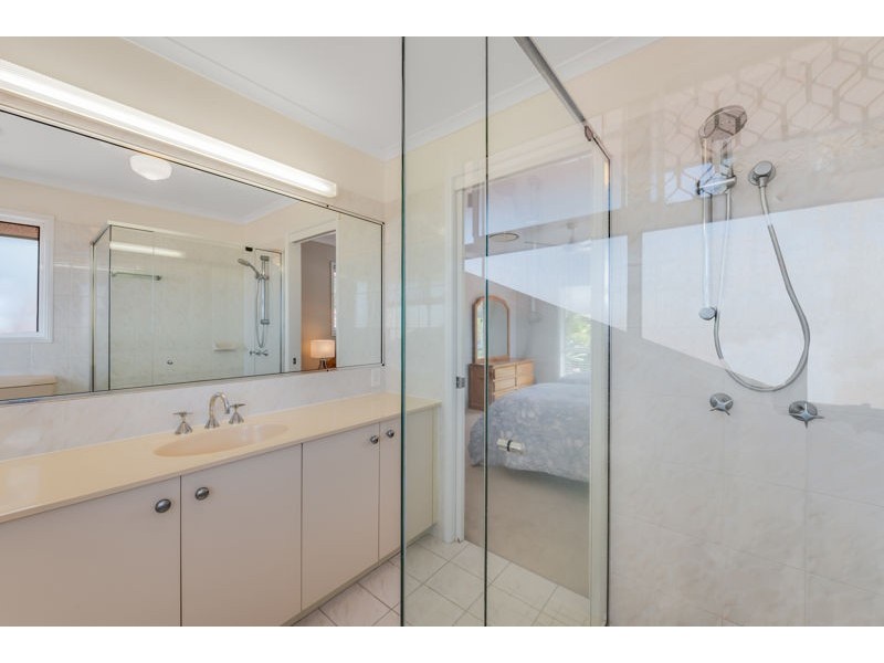 13 Coolabah Cres, Bridgeman Downs QLD 4035