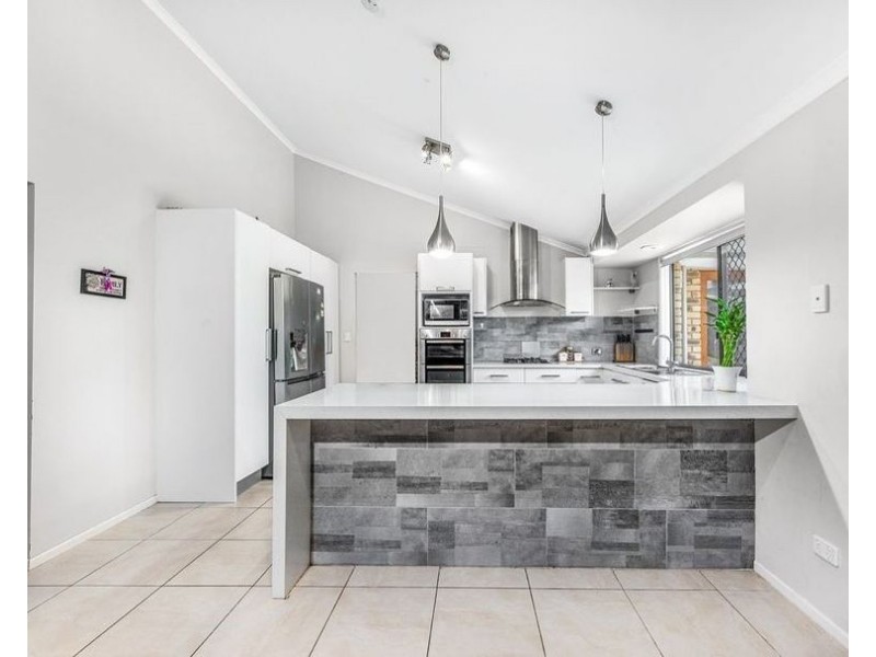 753 South Pine Road, Albany Creek QLD 4035