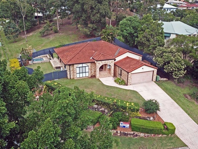 1 Granada Drive, Eatons Hill QLD 4037