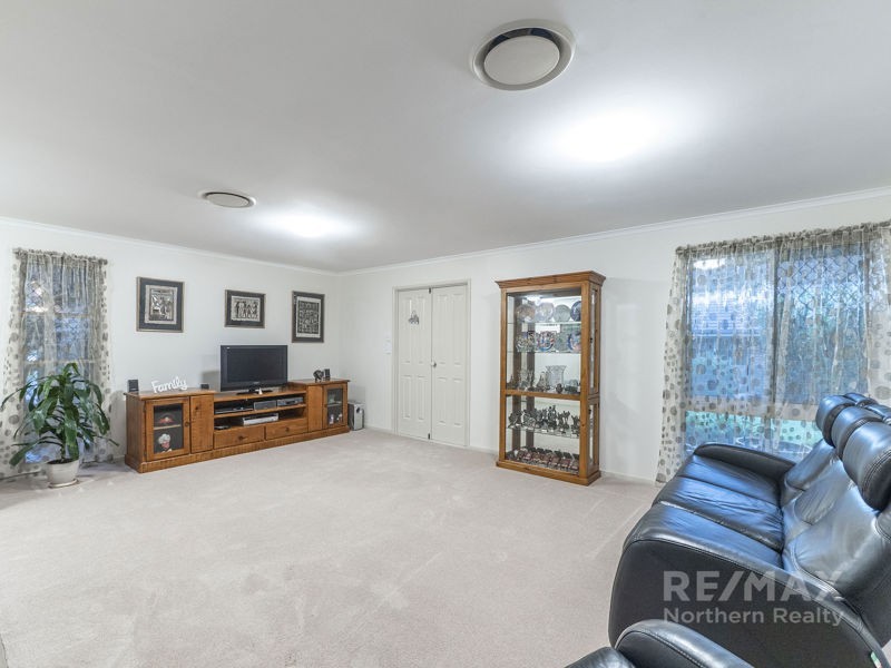 10 Monash Place, Ferny Grove QLD 4055