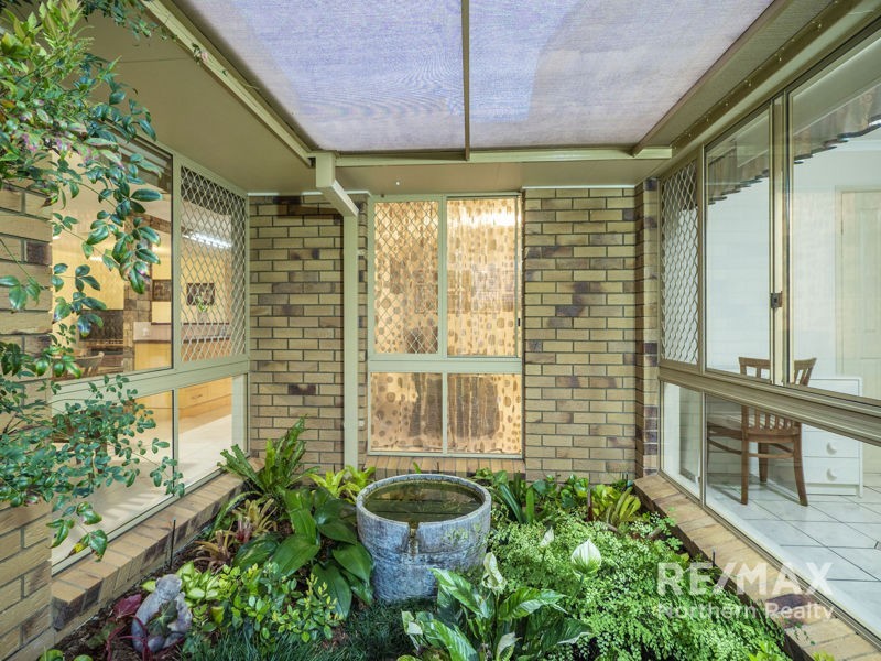 10 Monash Place, Ferny Grove QLD 4055