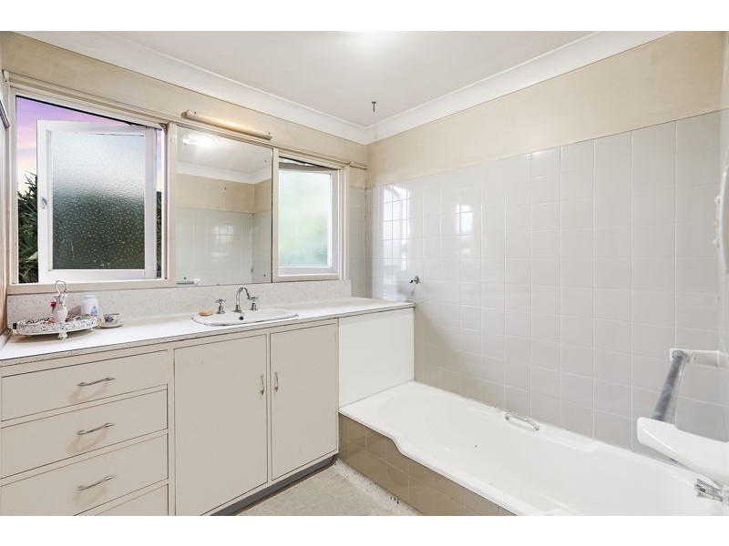 4 Luckins Street, Aspley QLD 4034