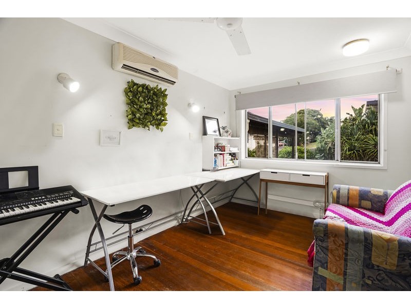 4 Luckins Street, Aspley QLD 4034